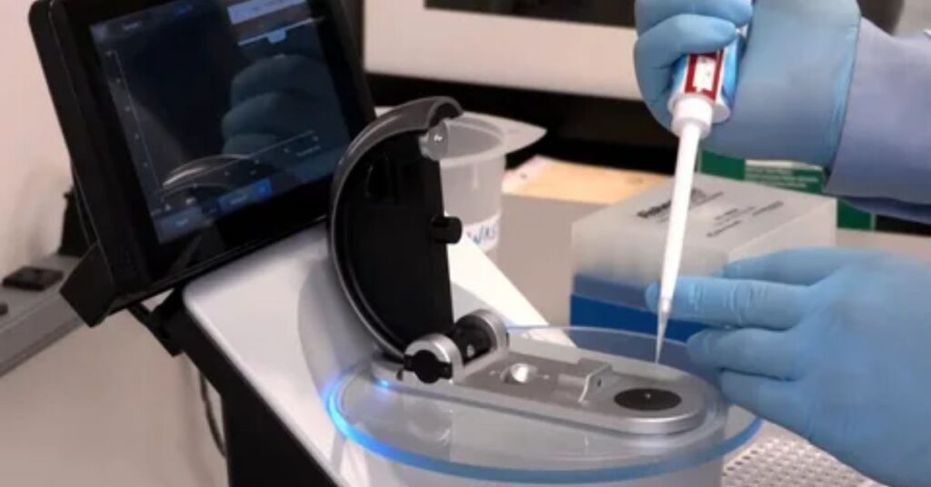 AI spectroscopy device predicting spoilage in milk samples